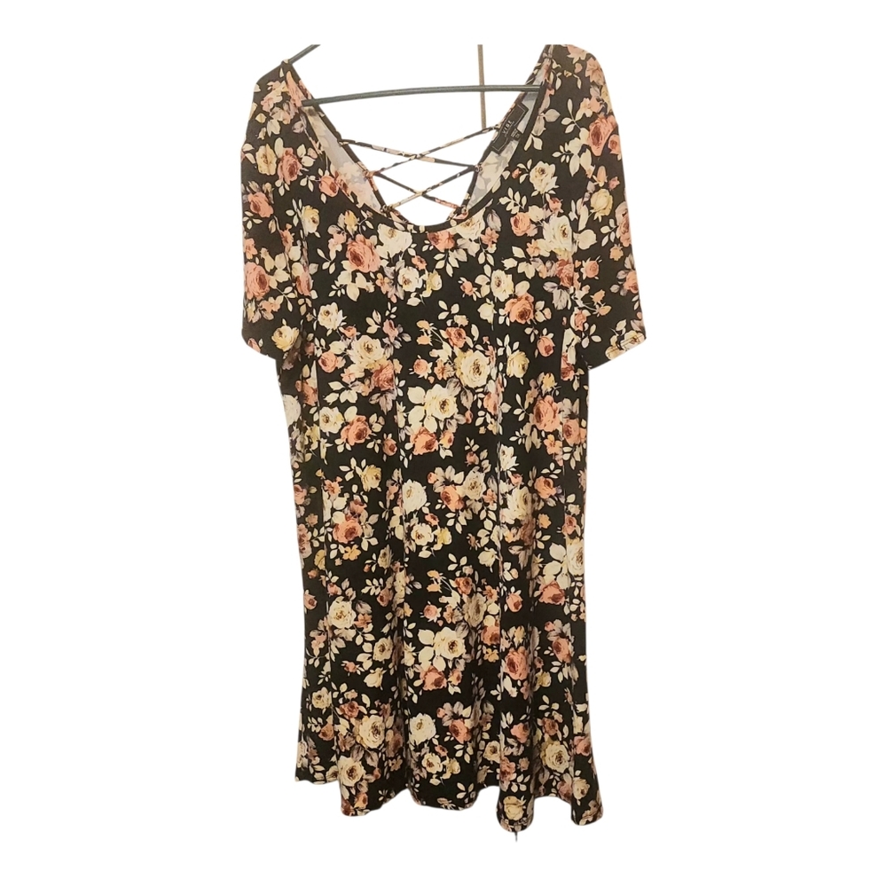 Vibe  Floral Dress Dress Size 2x